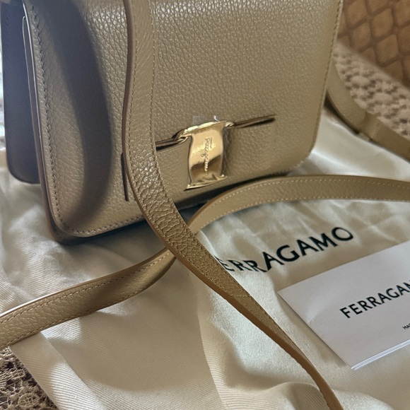 Salvatore Ferragamo Beige Leather Crossbody Bag - Picture 3 of 3